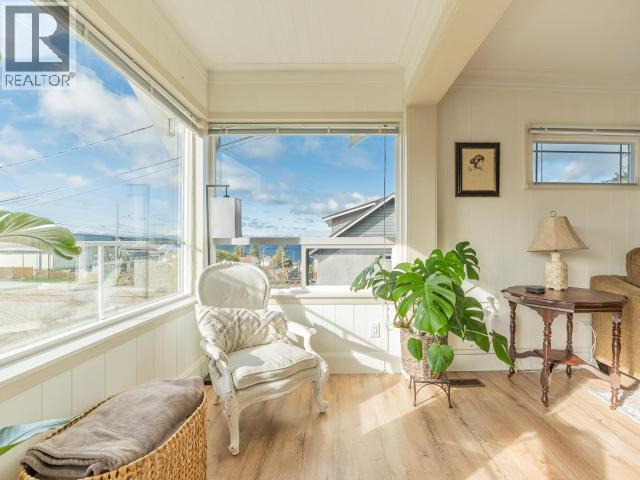 6937 Jasper Street, Powell River, BC - Indoor