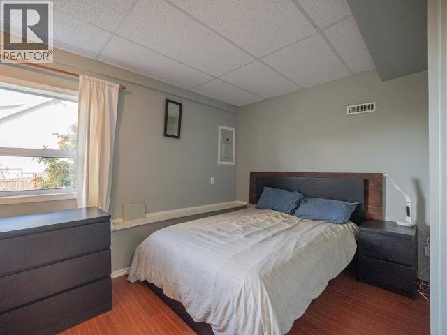 6937 Jasper Street, Powell River, BC - Indoor Photo Showing Bedroom