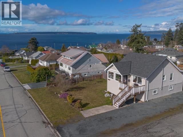 6937 Jasper Street, Powell River, BC - Outdoor With Body Of Water With View