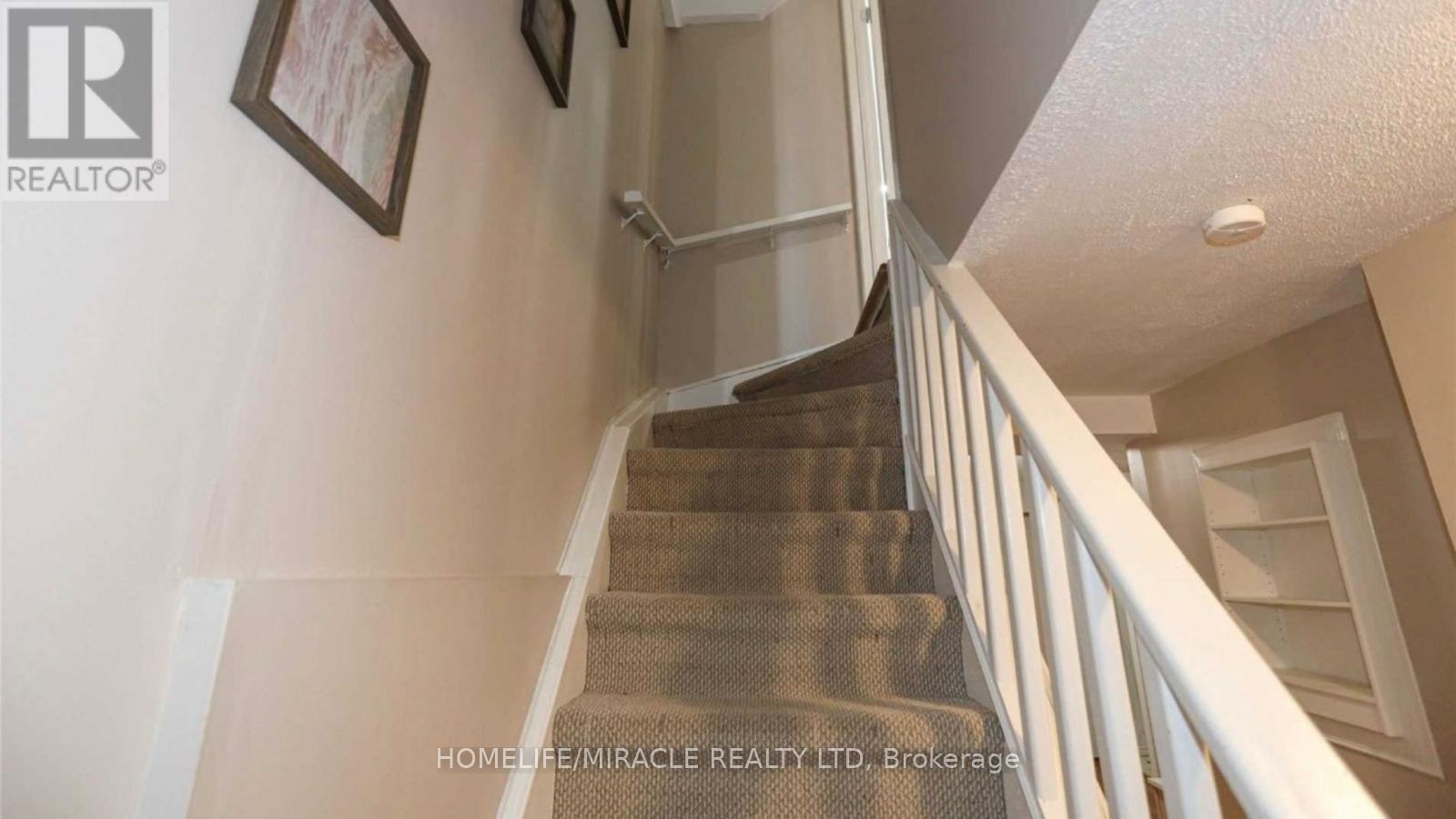 61 Moregate Crescent, Brampton, ON - Indoor Photo Showing Other Room