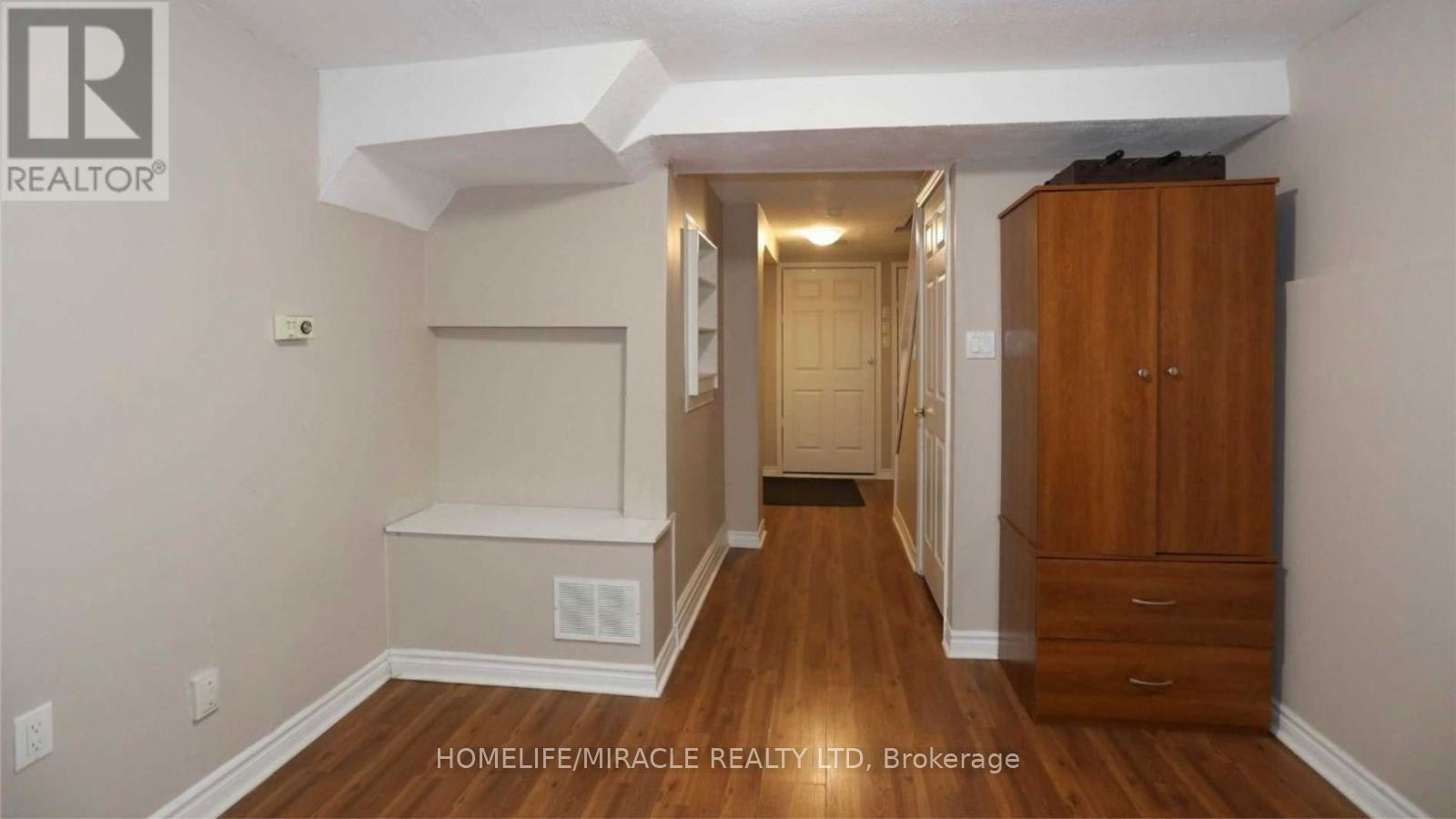 61 Moregate Crescent, Brampton, ON - Indoor Photo Showing Other Room