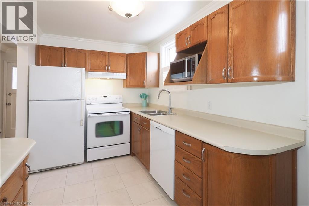 44 Garden Avenue, Kitchener, ON - Indoor Photo Showing Kitchen With Double Sink