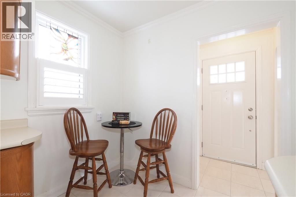 44 Garden Avenue, Kitchener, ON - Indoor