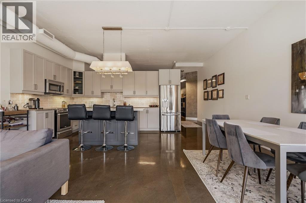 66 Bay Street S Unit# 504, Hamilton, ON - Indoor Photo Showing Dining Room