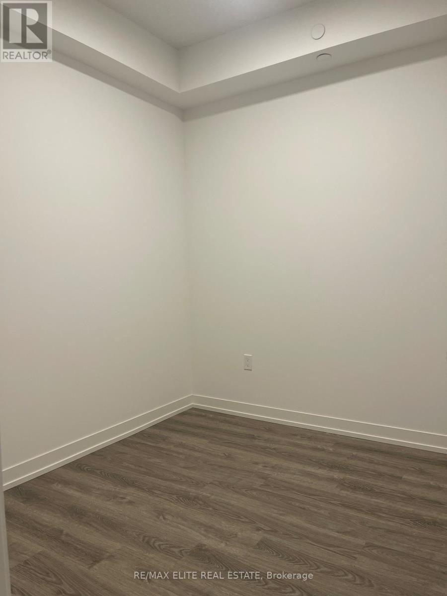 5810 - 8 Interchange Way, Vaughan, ON - Indoor Photo Showing Other Room