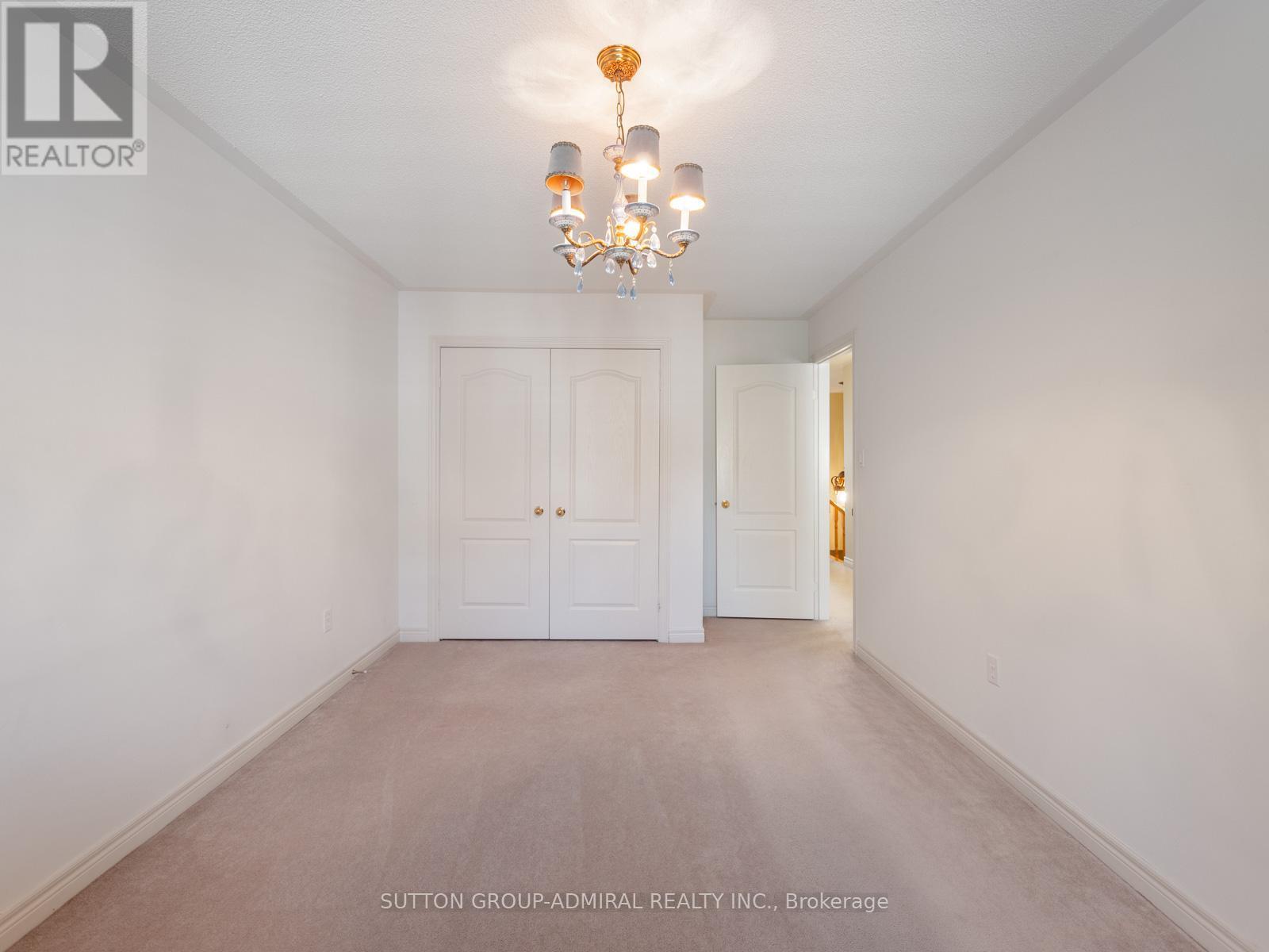 26 - 255 Shaftsbury Avenue, Richmond Hill, ON - Indoor Photo Showing Other Room