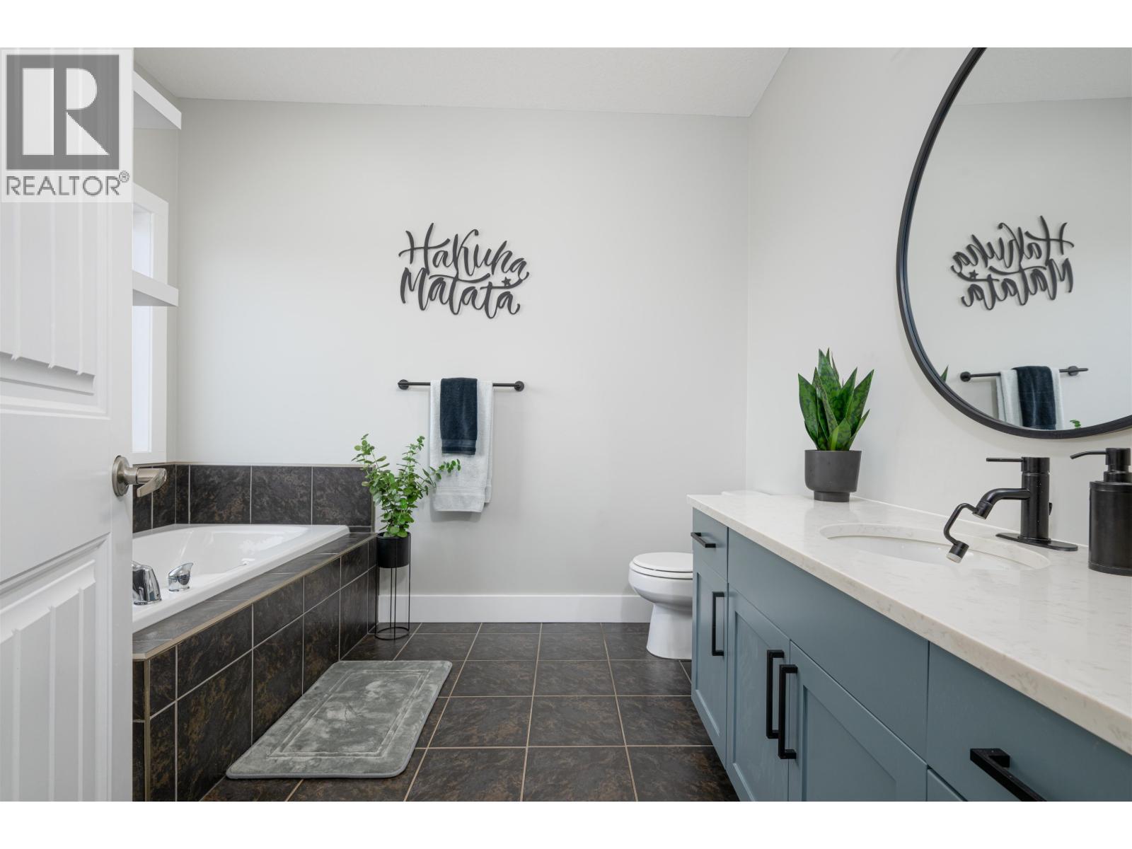 7603 Grayshell Road, Prince George, BC - Indoor Photo Showing Bathroom