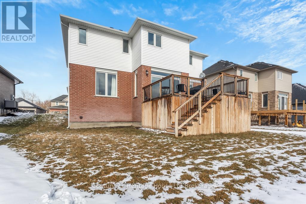 29 Brookside Lane, Tillsonburg, ON - Outdoor With Exterior