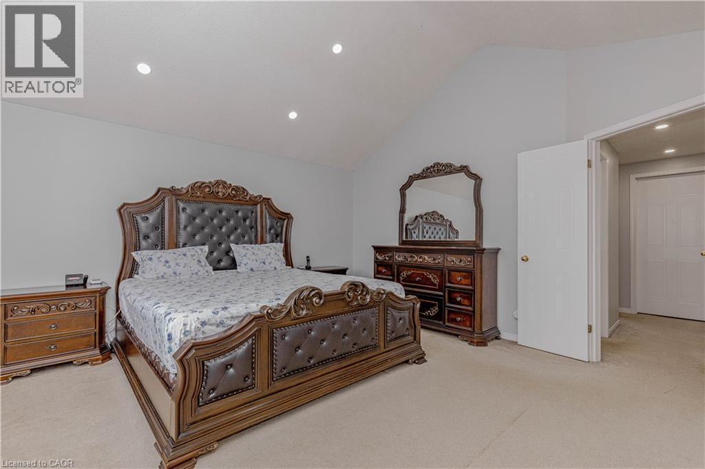 128 Karalee Crescent, Cambridge, ON - Indoor Photo Showing Bedroom