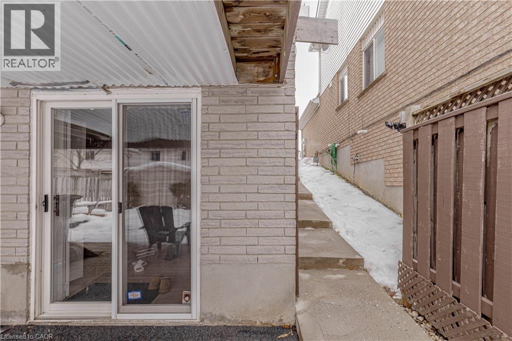 128 Karalee Crescent, Cambridge, ON - Outdoor With Exterior