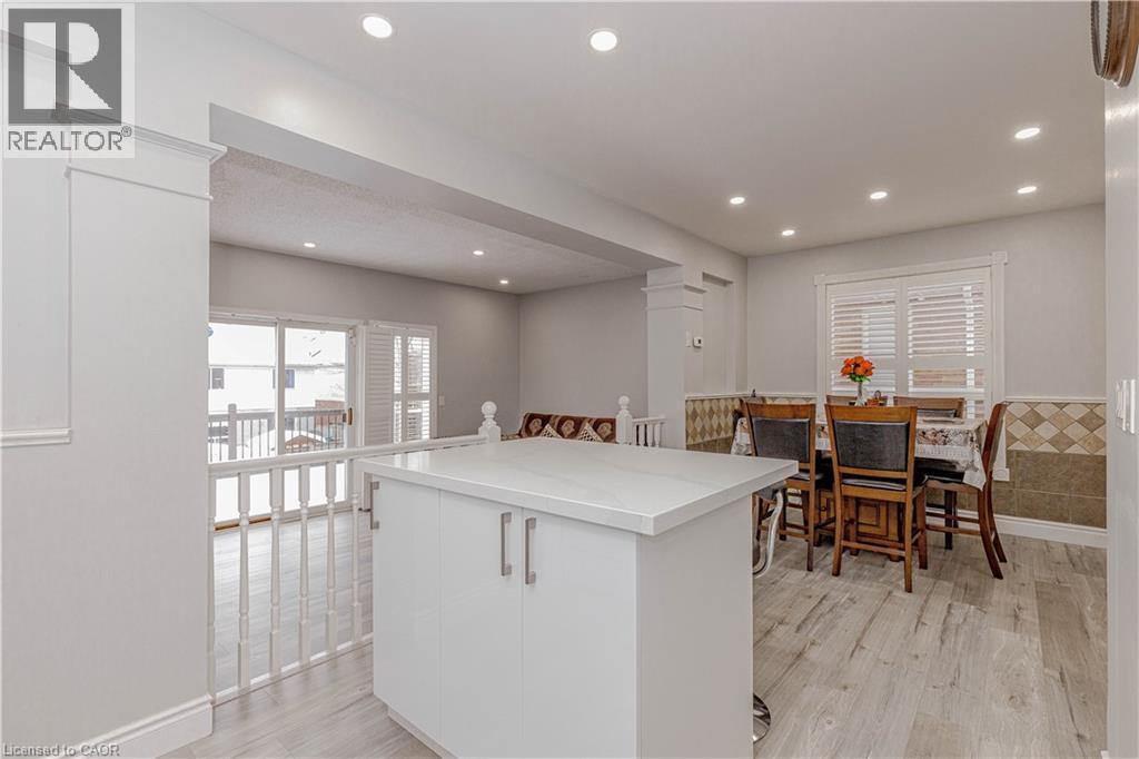 128 Karalee Crescent, Cambridge, ON - Indoor