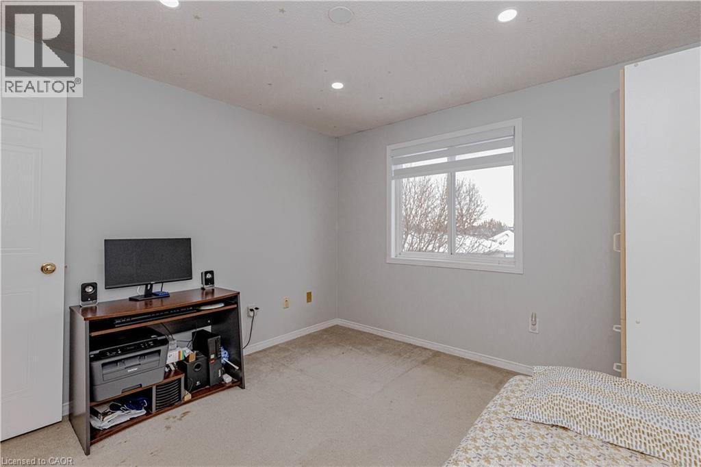 128 Karalee Crescent, Cambridge, ON - Indoor