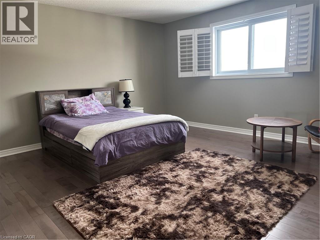 242 Doon Mills Drive, Kitchener, ON - Indoor Photo Showing Bedroom