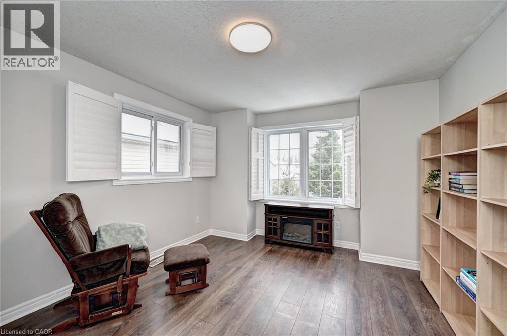 242 Doon Mills Drive, Kitchener, ON - Indoor