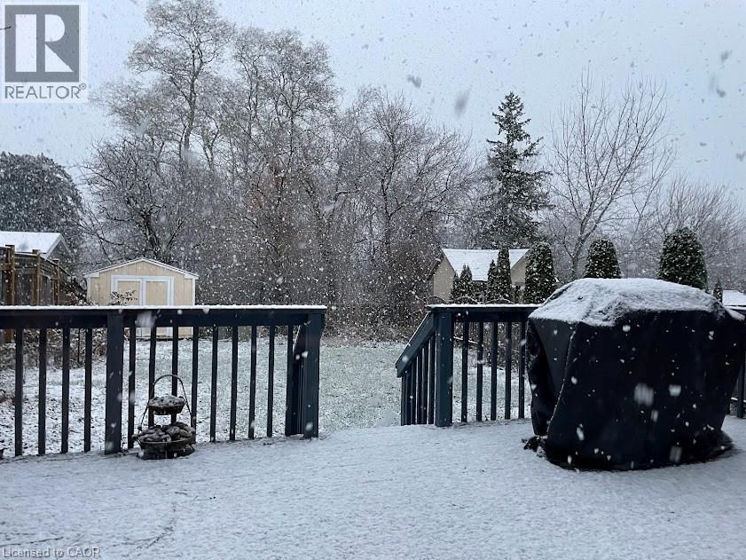 242 Doon Mills Drive, Kitchener, ON - Outdoor