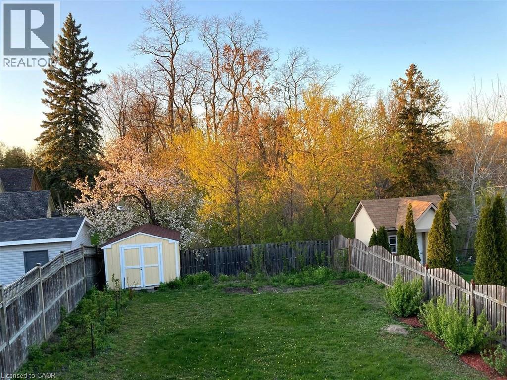 242 Doon Mills Drive, Kitchener, ON - Outdoor