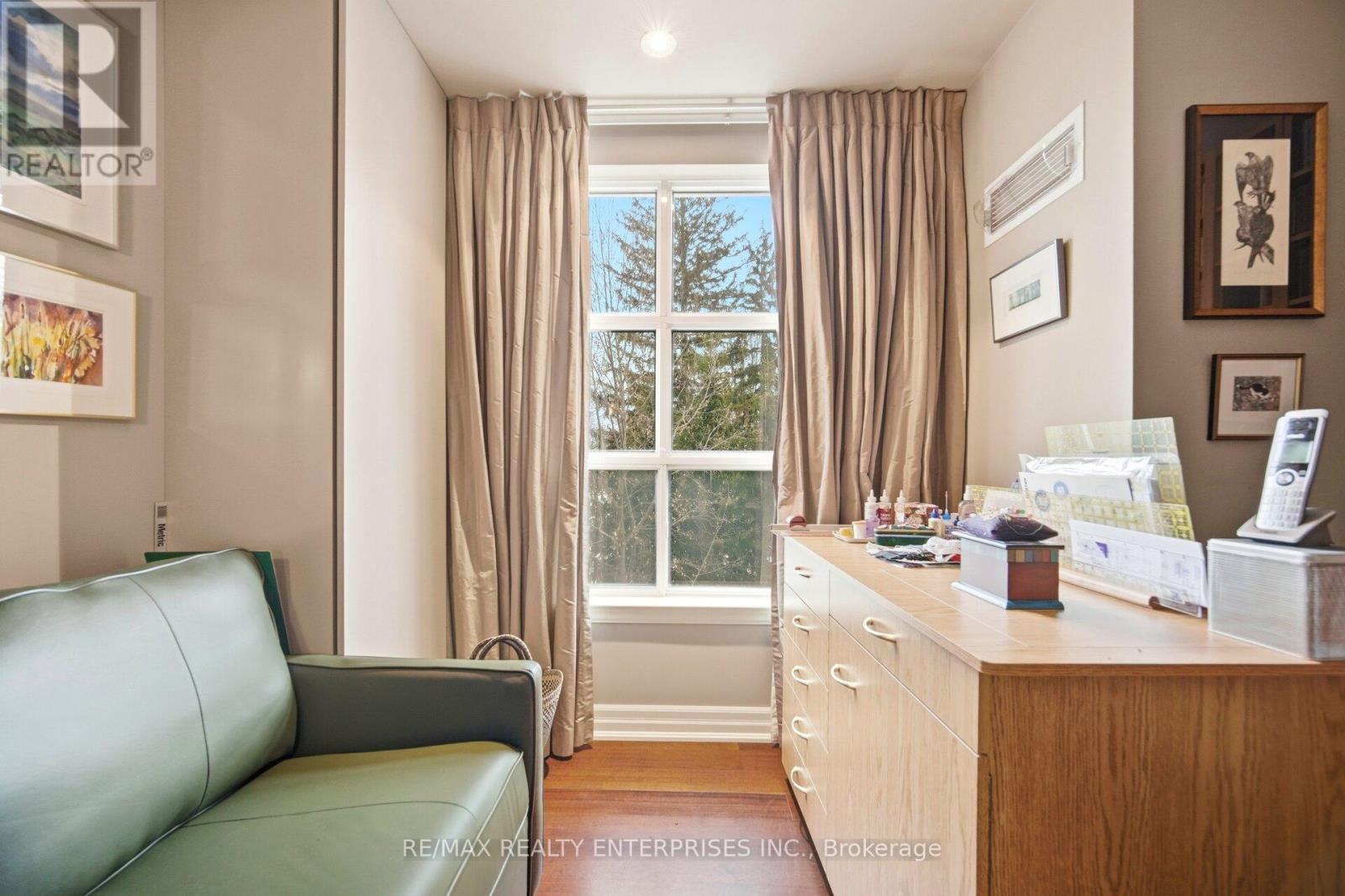 West view from Second Bedroom - 513 - 2855 Bloor Street W, Toronto, ON - Indoor