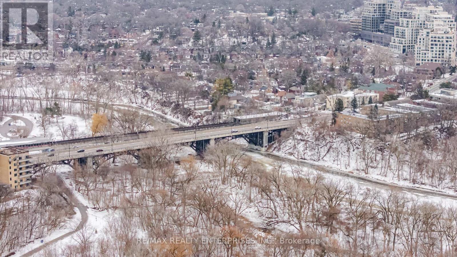 Enjoy the nearby humber river walking trail - 513 - 2855 Bloor Street W, Toronto, ON - Outdoor