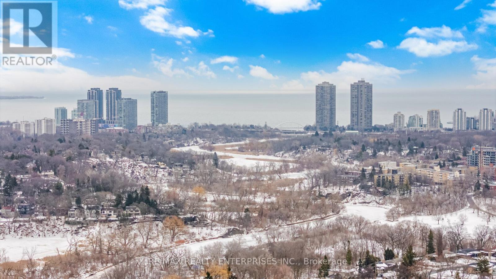 Located between the Kingsway and Old Mill - 513 - 2855 Bloor Street W, Toronto, ON - Outdoor With View