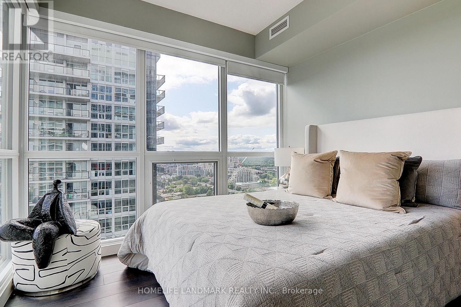 3203 - 95 Mcmahon Drive S, Toronto, ON - Indoor Photo Showing Bedroom