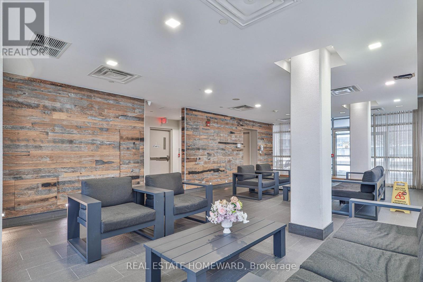 2806 - 2015 Sheppard Avenue E, Toronto, ON - Indoor Photo Showing Other Room