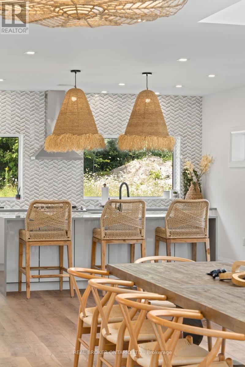 8, 20, 30, 31, 34 Hemlock Avenue, Tay, ON - Outdoor