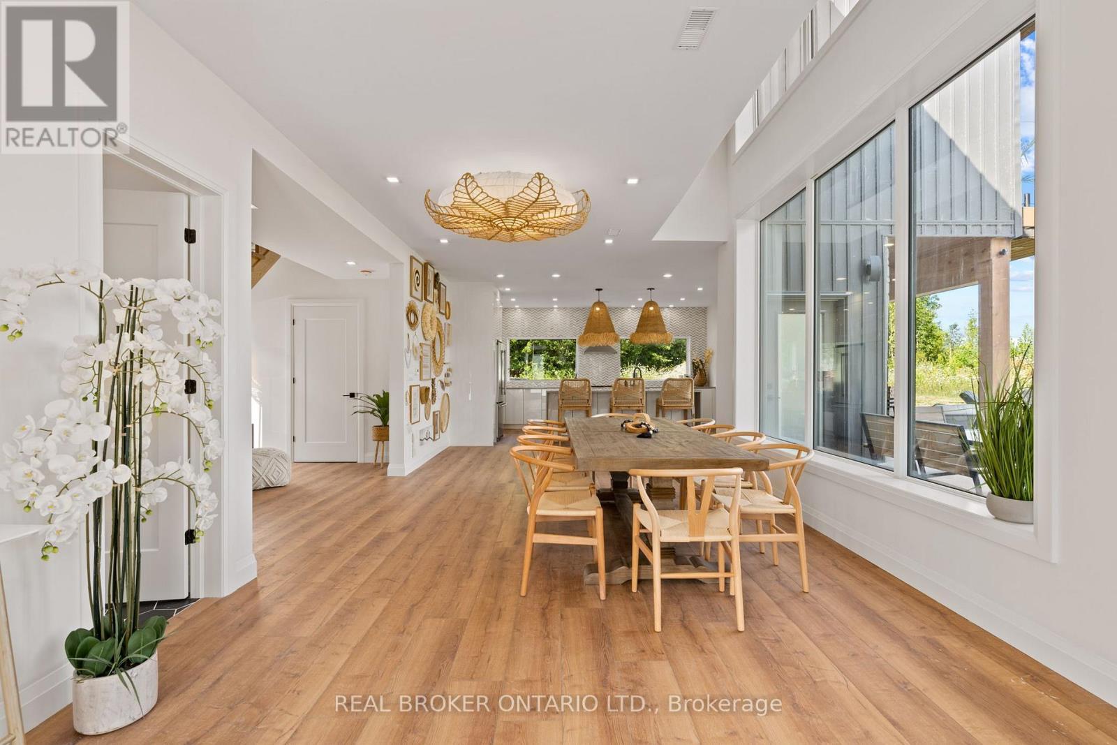 8, 20, 30, 31, 34 Hemlock Avenue, Tay, ON - Indoor