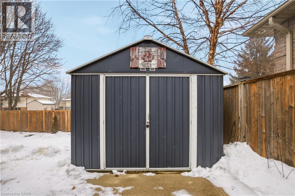 15 Irving Drive, Norwich, ON - Outdoor