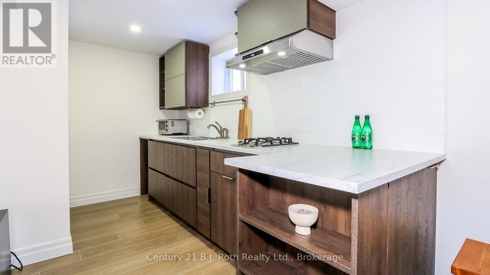 156 The Westway, Toronto (Kingsview Village-The Westway), ON - Indoor Photo Showing Kitchen