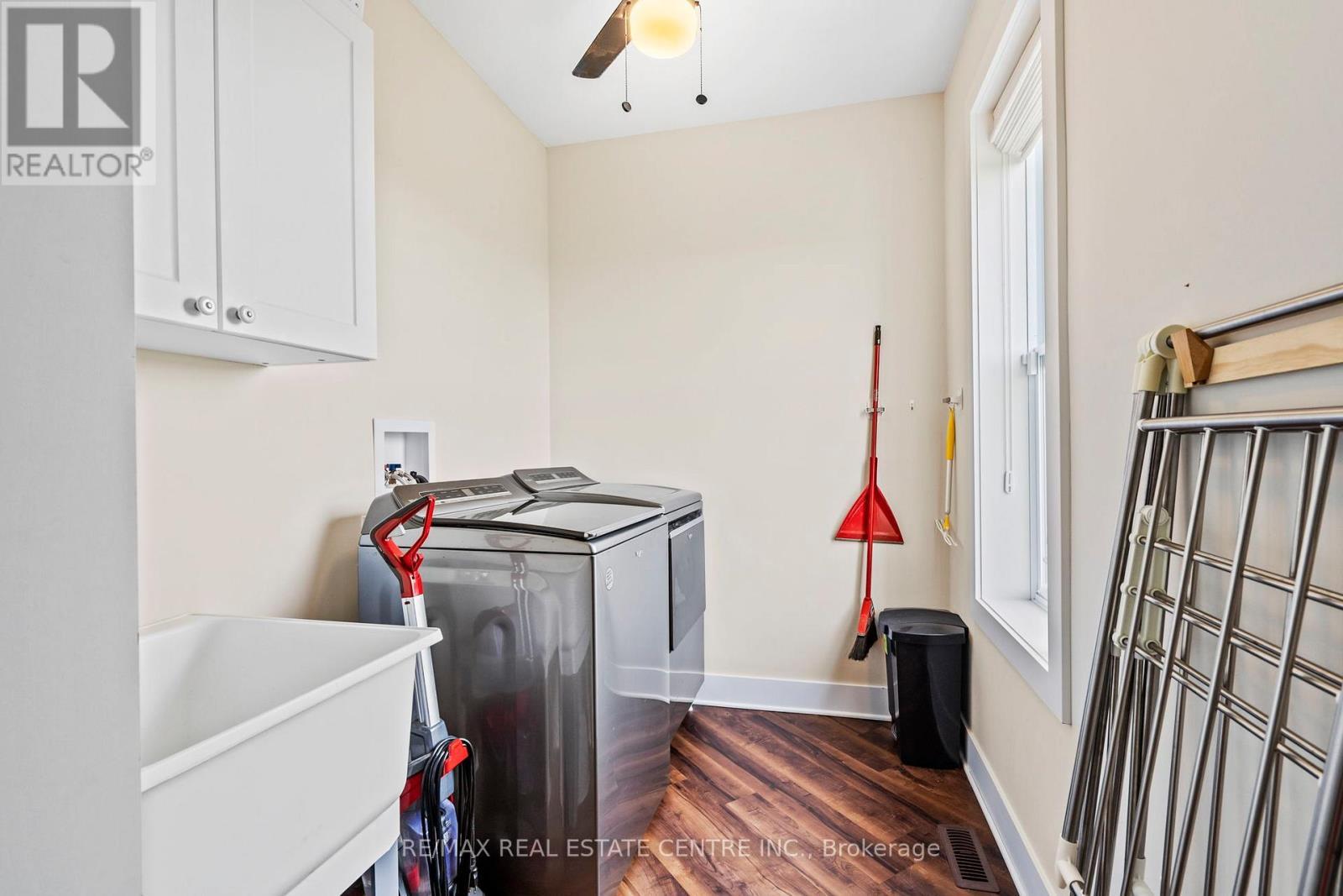 21575 Heritage Road, Thames Centre, ON - Indoor Photo Showing Laundry Room