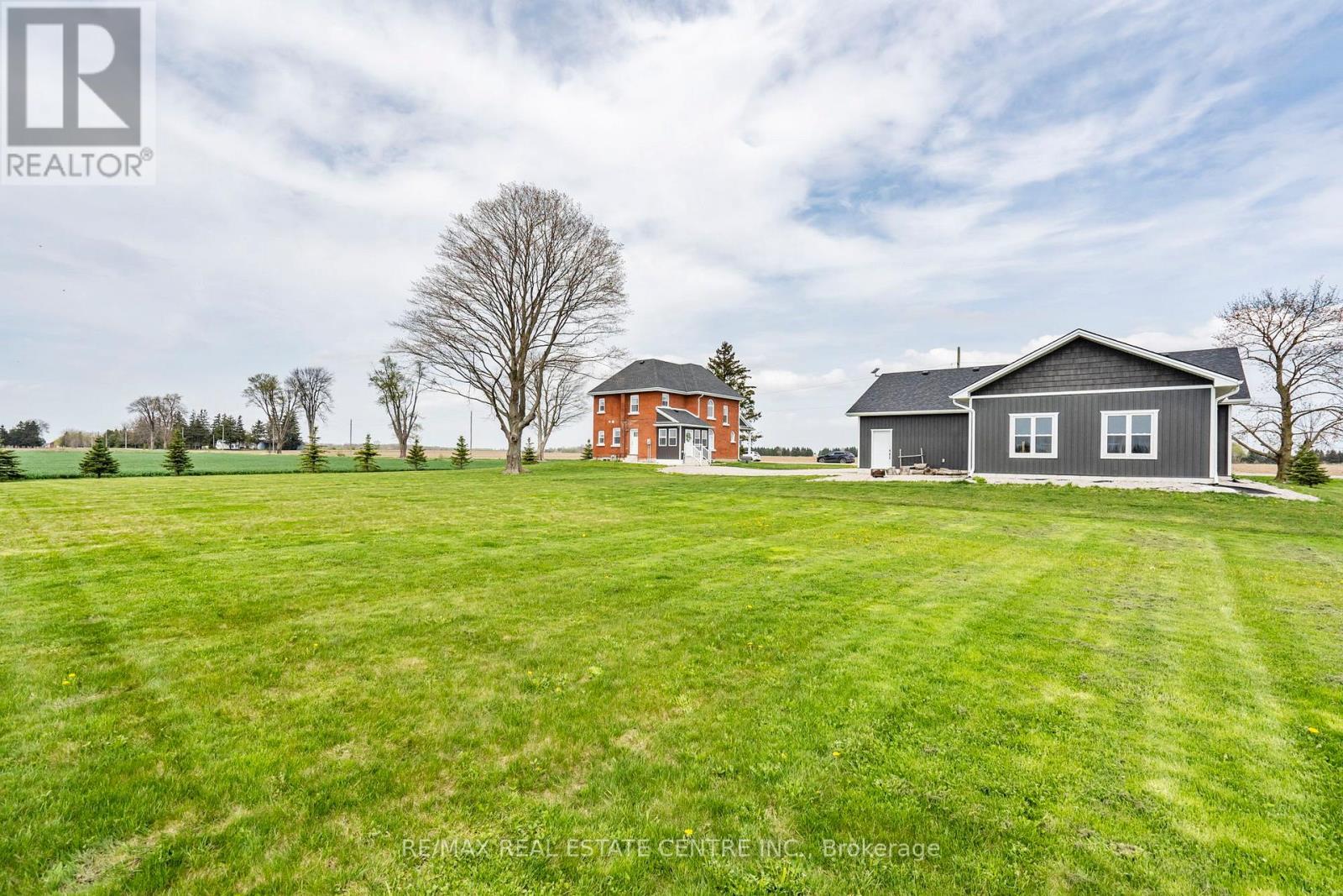 21575 Heritage Road, Thames Centre, ON - Outdoor