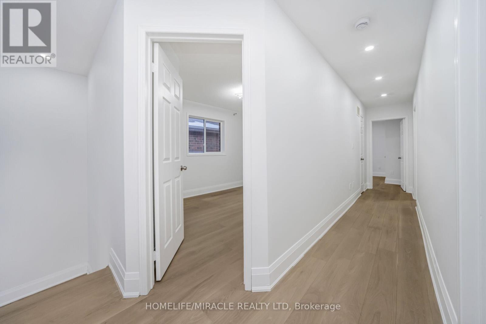 18 Dawes Road, Brampton, ON - Indoor Photo Showing Other Room