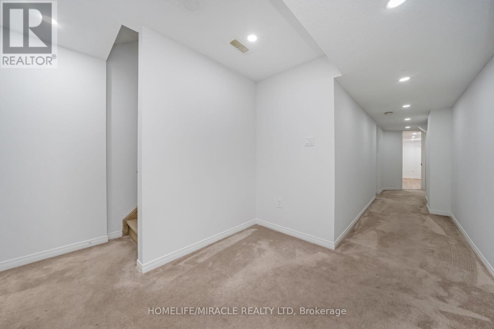 18 Dawes Road, Brampton, ON - Indoor Photo Showing Other Room