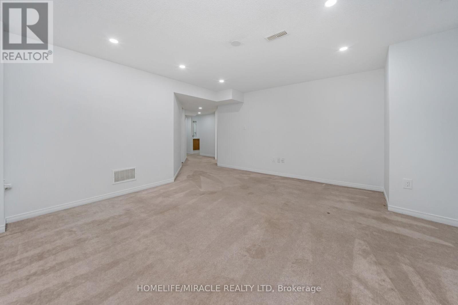 18 Dawes Road, Brampton, ON - Indoor Photo Showing Other Room