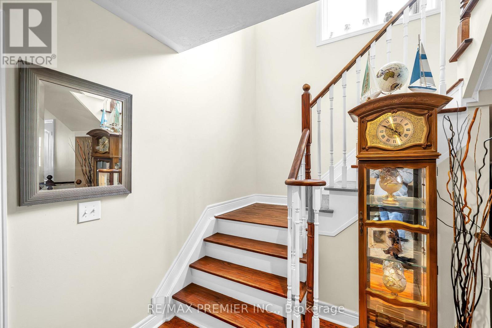 164 Dewell Crescent, Clarington, ON - Indoor Photo Showing Other Room