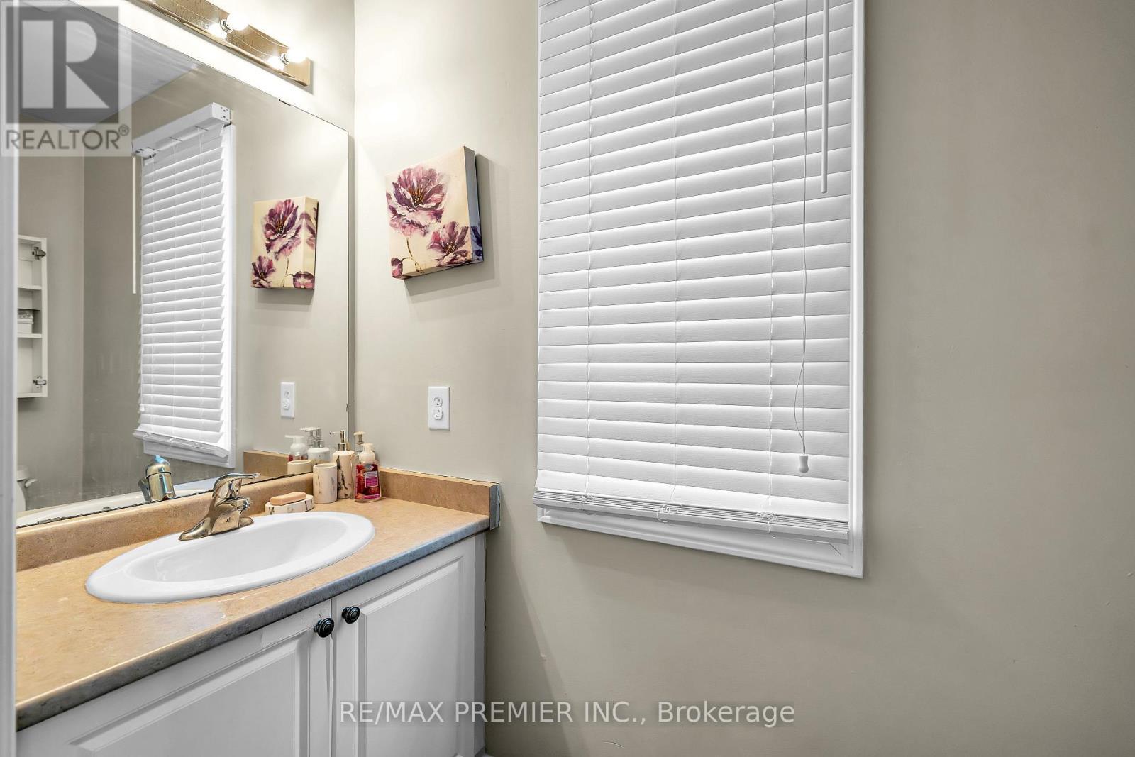 164 Dewell Crescent, Clarington, ON - Indoor Photo Showing Bathroom