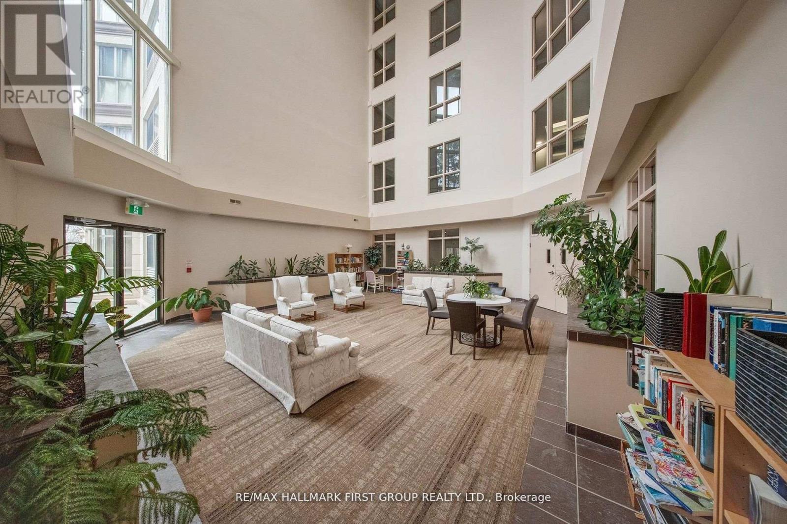 218 - 8351 Mclaughlin Road S, Brampton, ON - Indoor Photo Showing Other Room