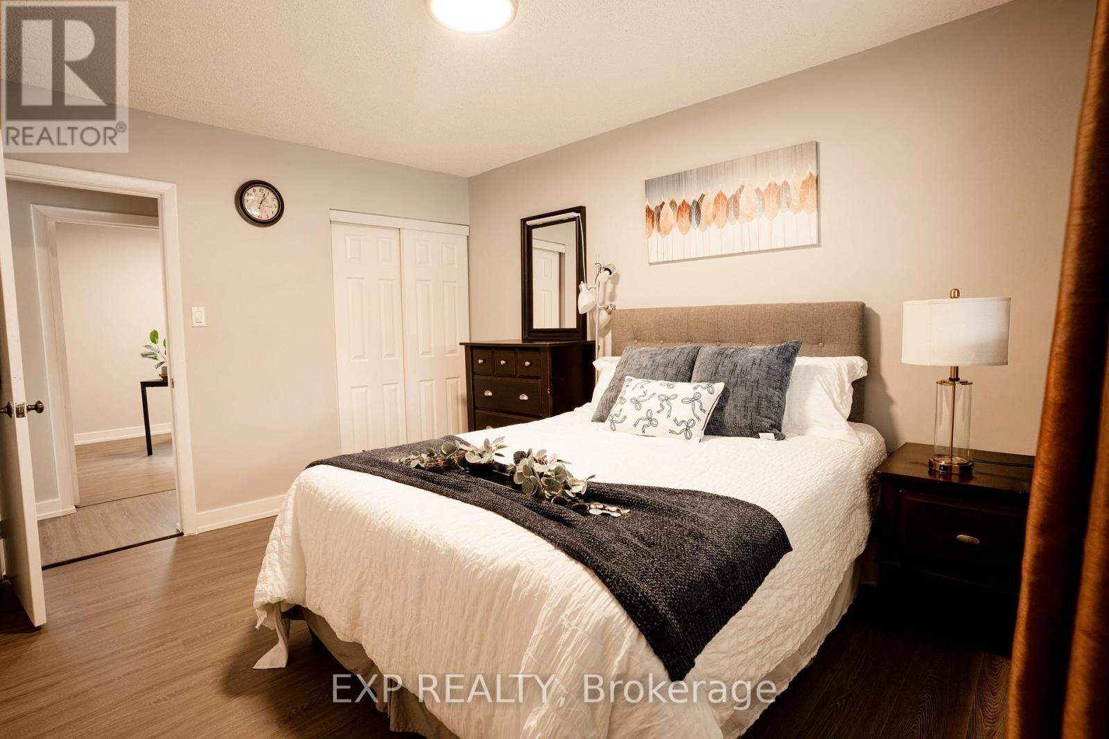 280 Wilson Avenue, Kitchener, ON - Indoor Photo Showing Bedroom