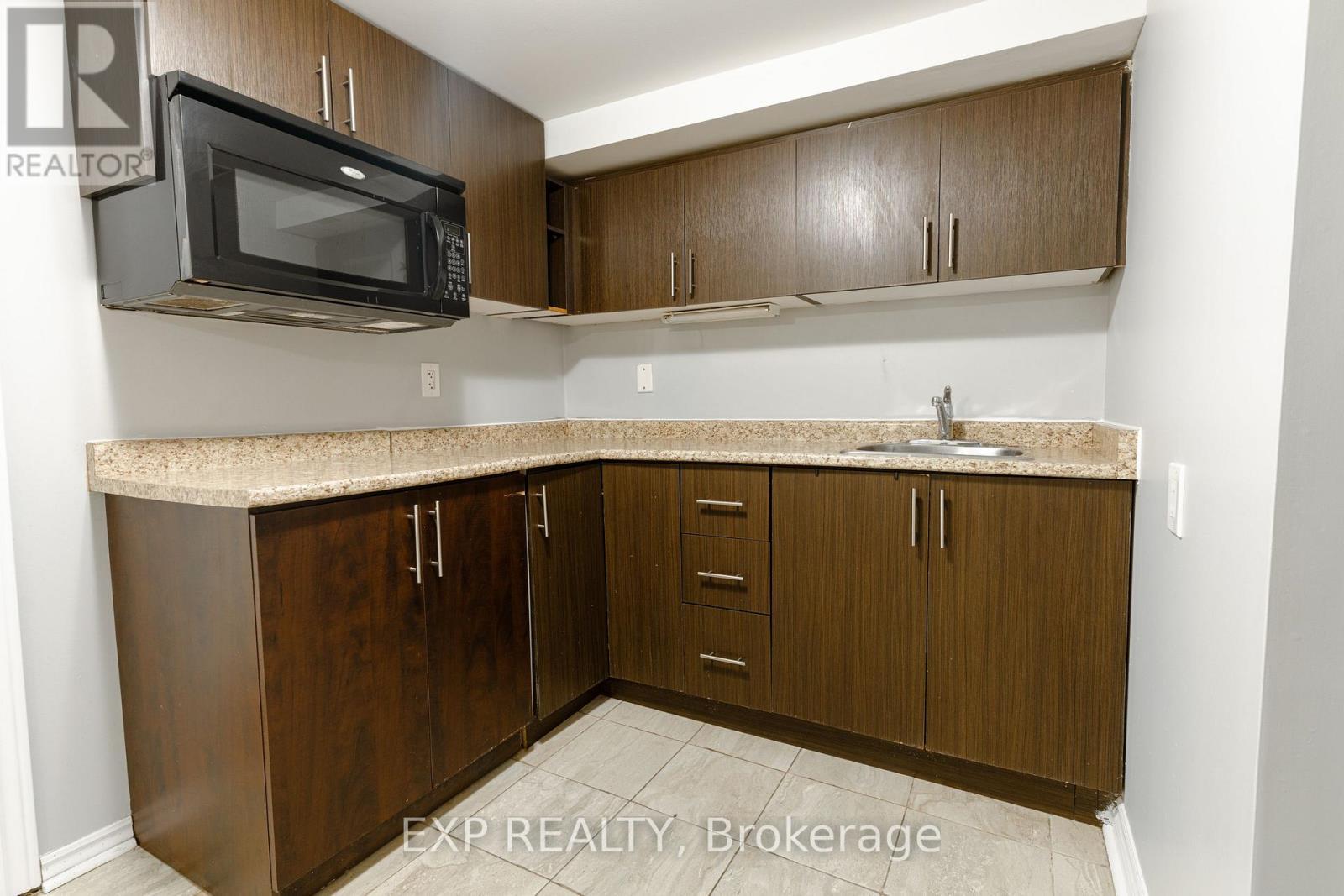 280 Wilson Avenue, Kitchener, ON - Indoor