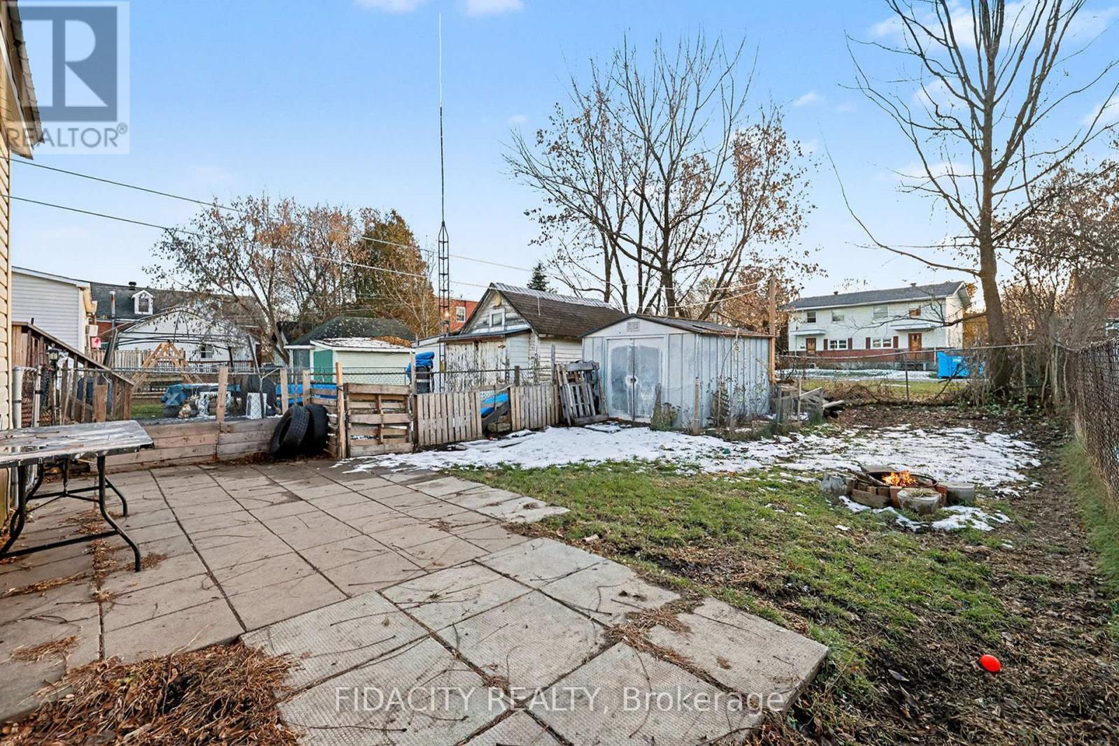 38 Winnifred Street N, Smiths Falls, ON - Outdoor