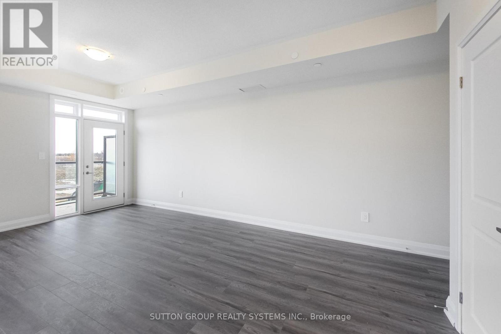 109 - 1573 Rose Way, Milton, ON - Indoor Photo Showing Other Room