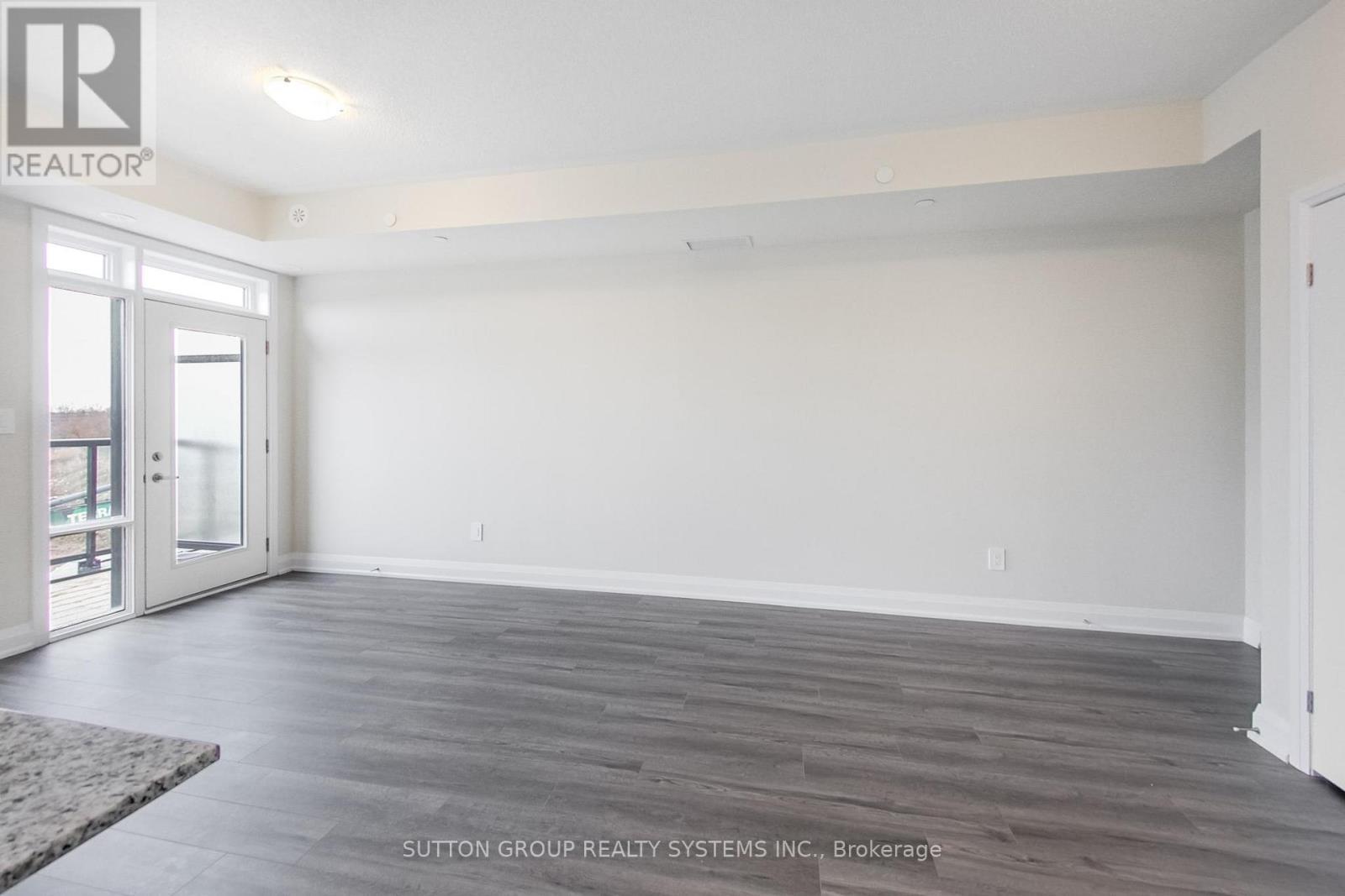 109 - 1573 Rose Way, Milton, ON - Indoor Photo Showing Other Room