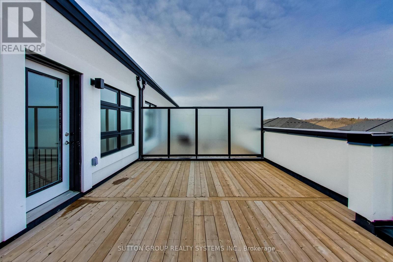 109 - 1573 Rose Way, Milton, ON - Outdoor With Exterior