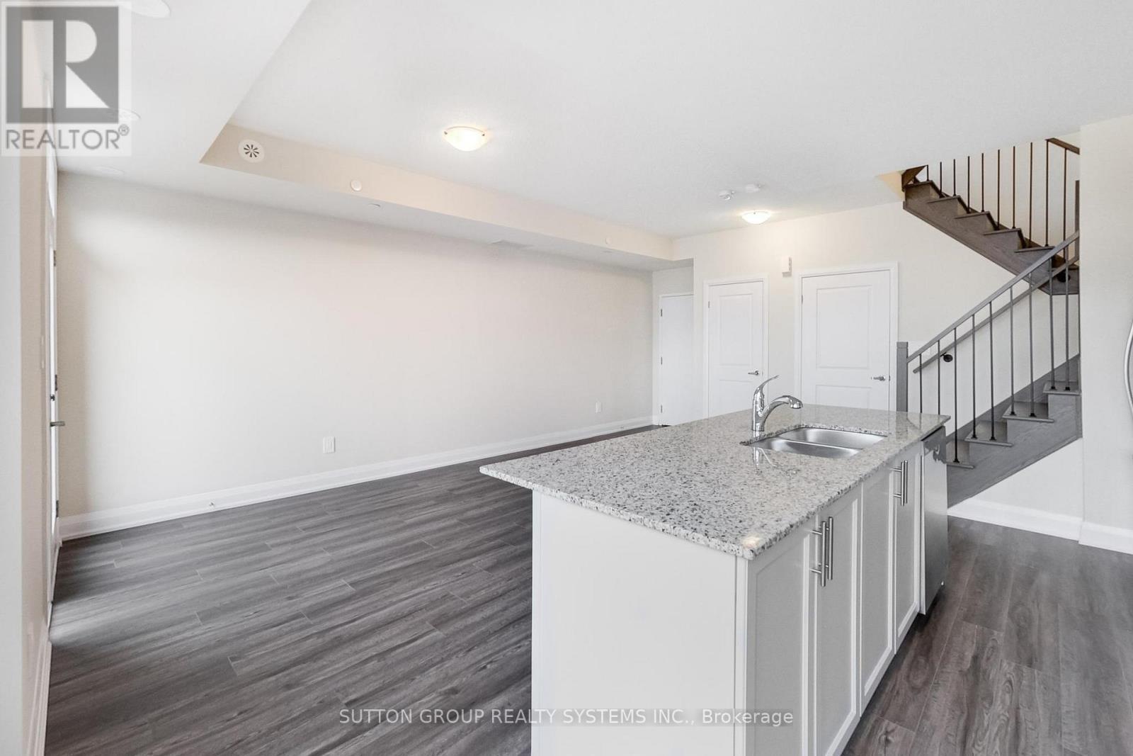 109 - 1573 Rose Way, Milton, ON - Indoor Photo Showing Kitchen With Double Sink