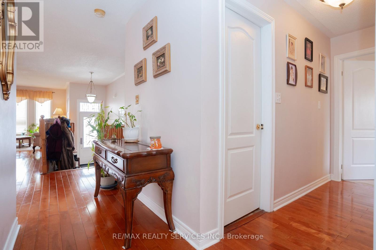 195 Van Scott Drive, Brampton, ON - Indoor Photo Showing Other Room