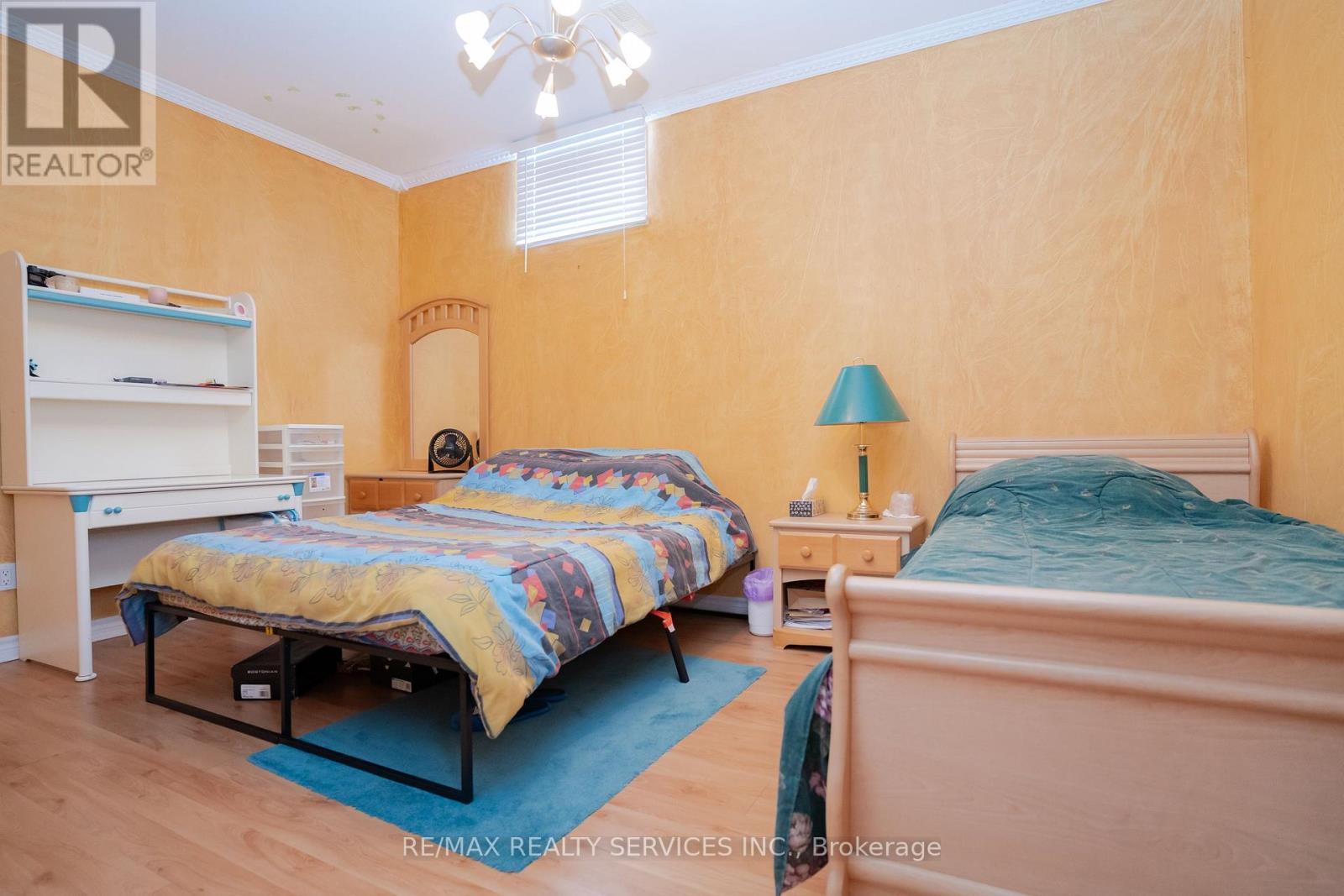 195 Van Scott Drive, Brampton, ON - Indoor Photo Showing Bedroom