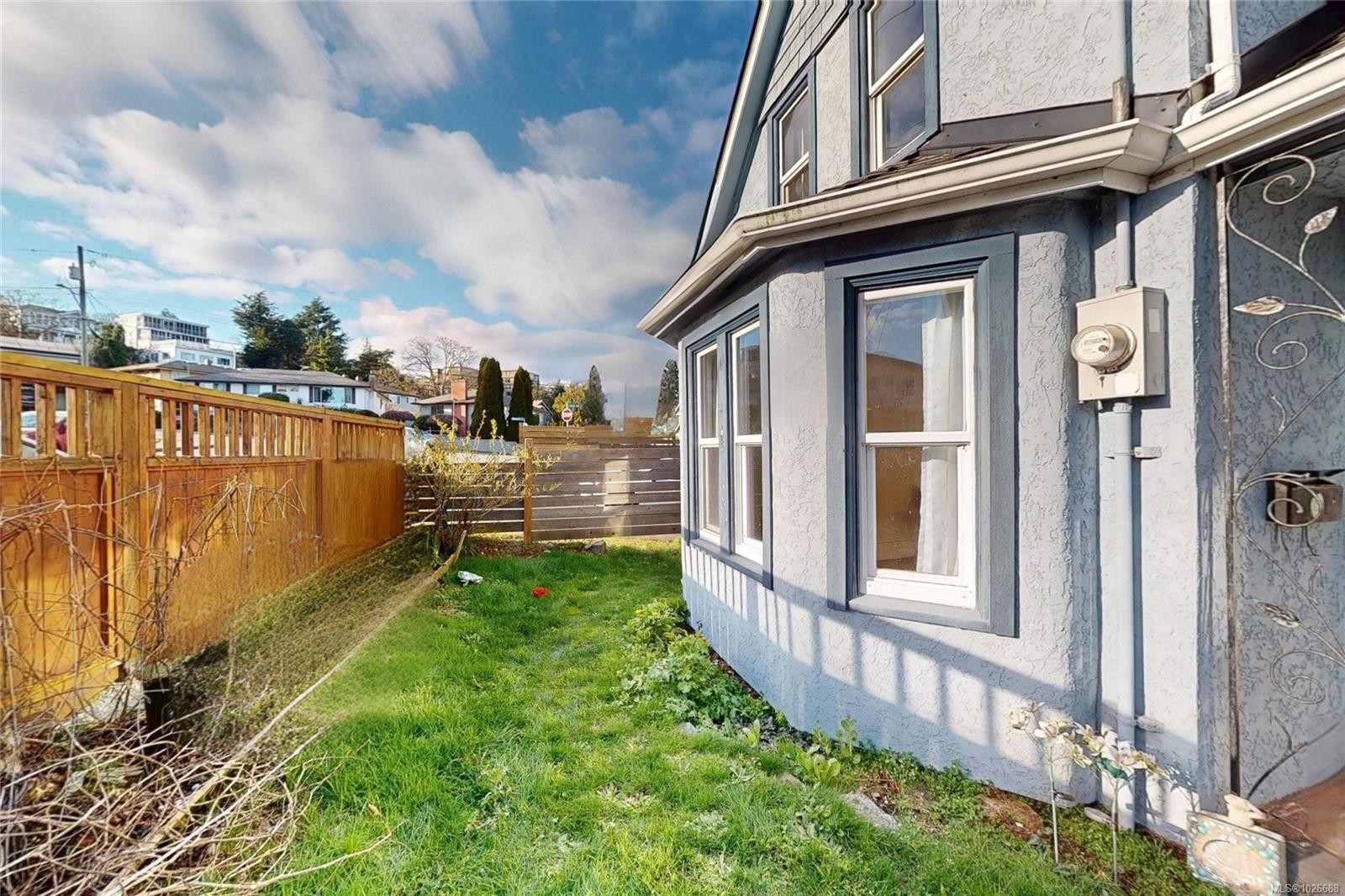 2943 Cedar Hill Rd, Victoria, BC