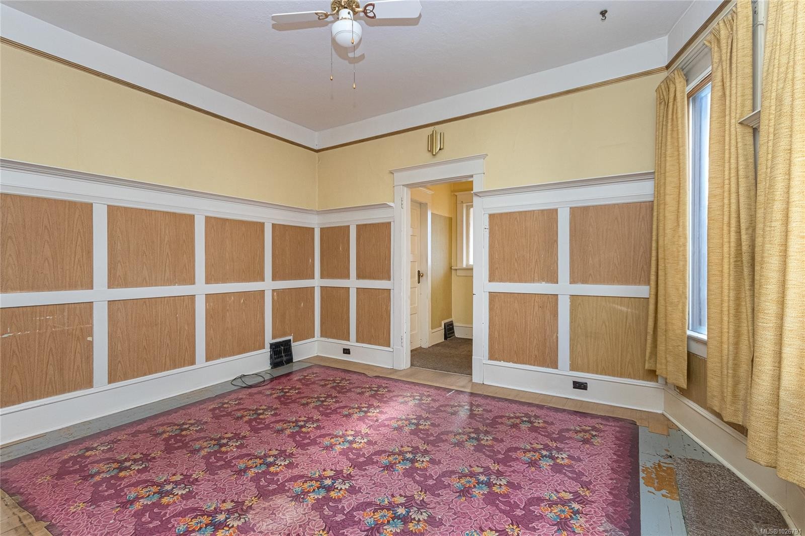 126 Ladysmith St, Victoria, BC