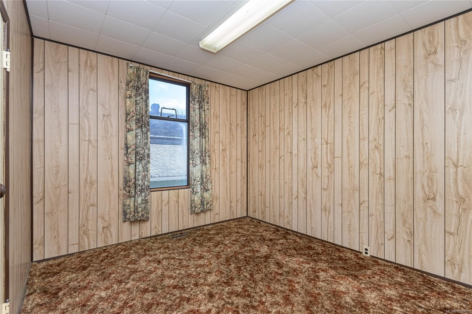 126 Ladysmith St, Victoria, BC