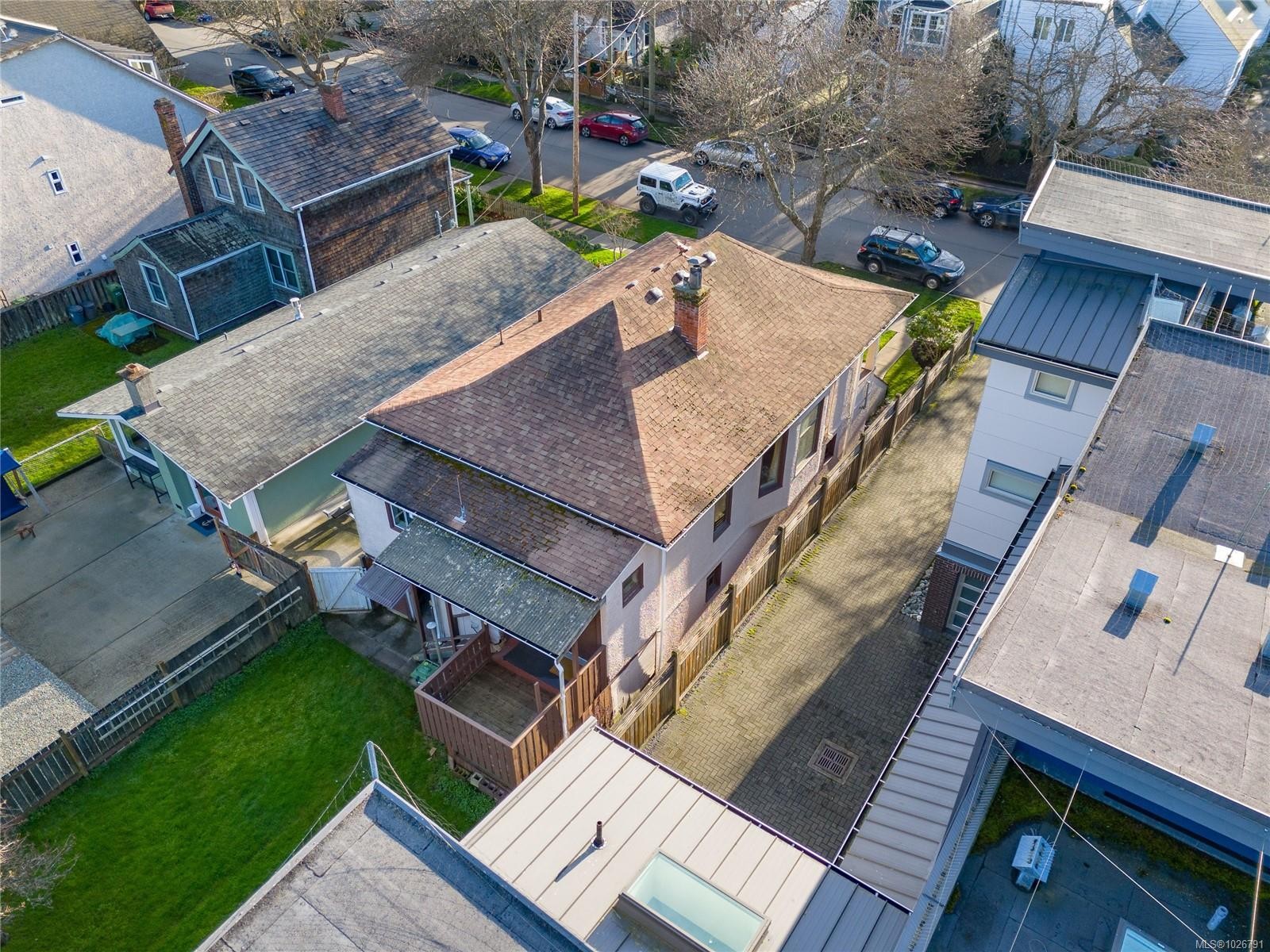 126 Ladysmith St, Victoria, BC